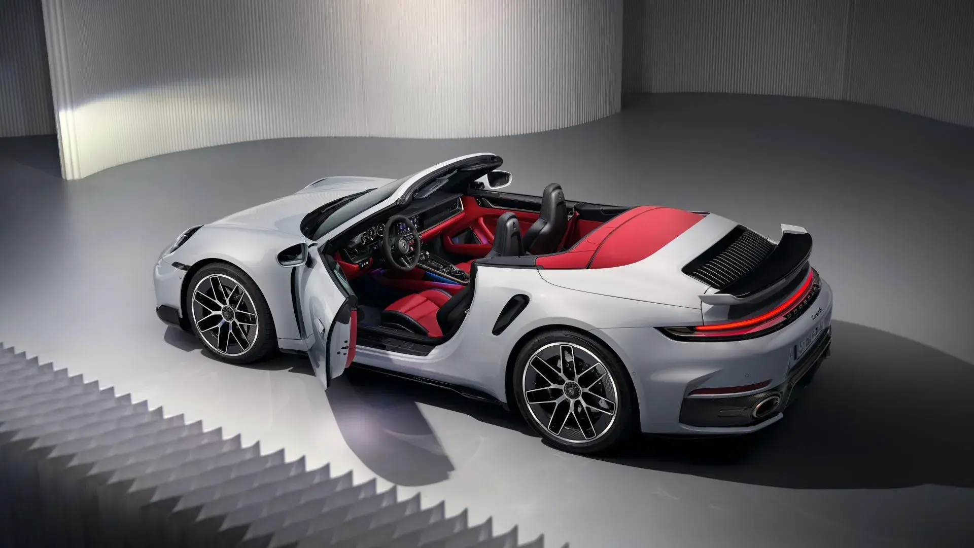 Porsche 911 Turbo S 4