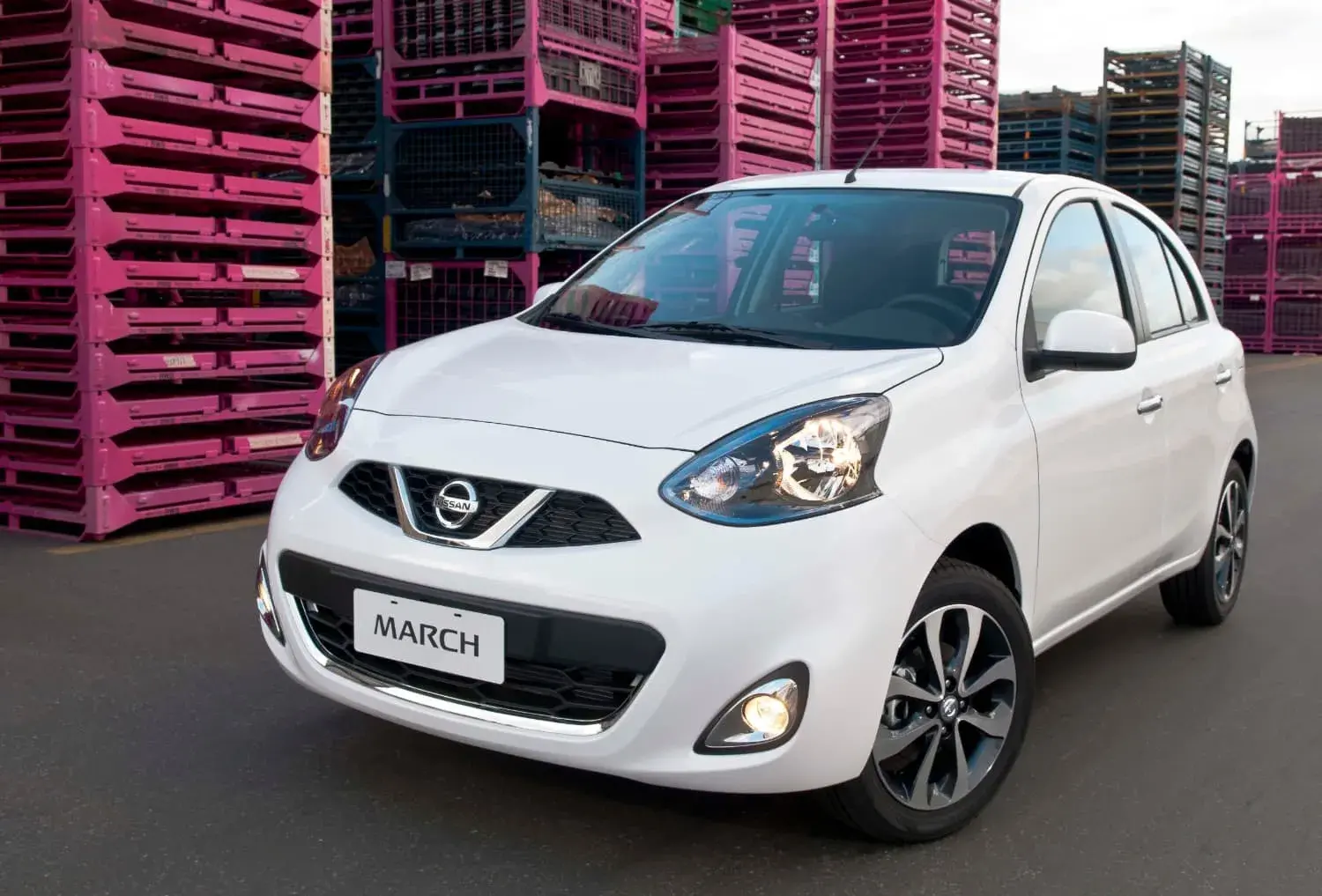 Nissan March automático é hoje uma excelente opção de carro usado