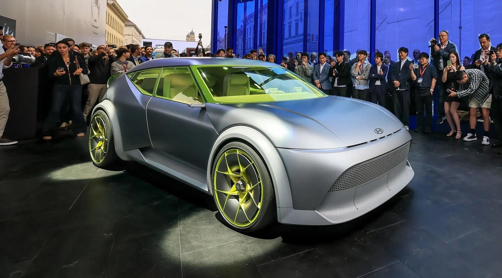 Hyundai Concept Three 4