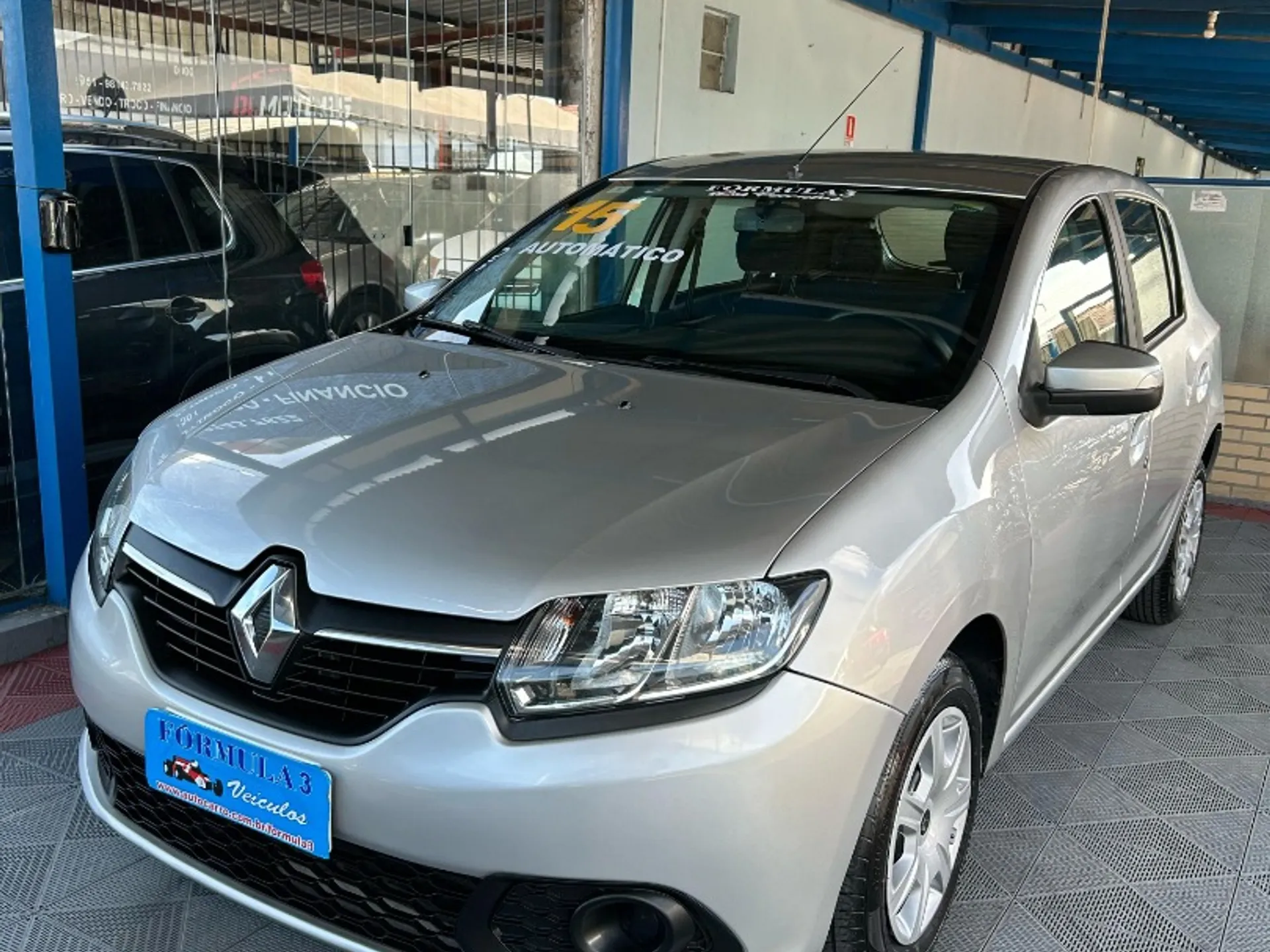 Carros até 35 mil: Renault Sandero é uma boa opção