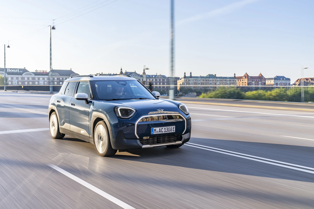 Mini Cooper e Aceman são vendidos no Brasil
