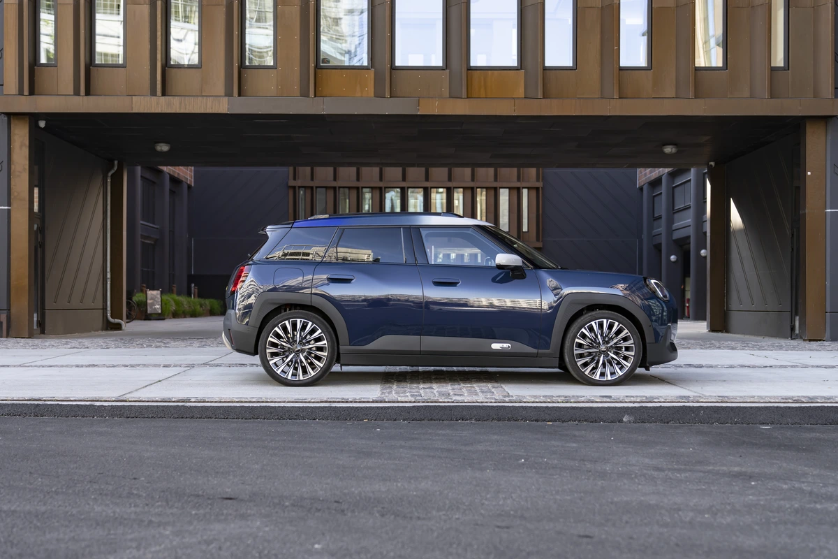 Mini Cooper e Aceman recebem nota máxima em segurança