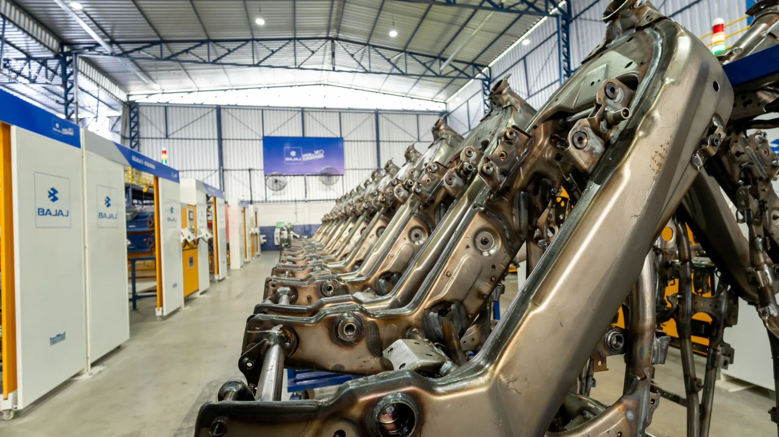 Bajaj Bendsteel Estamparia Em Manaus (1)