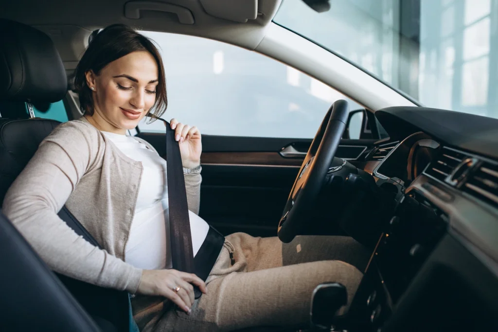 Mulheres buscam liberdade ao comprar um automóvel 