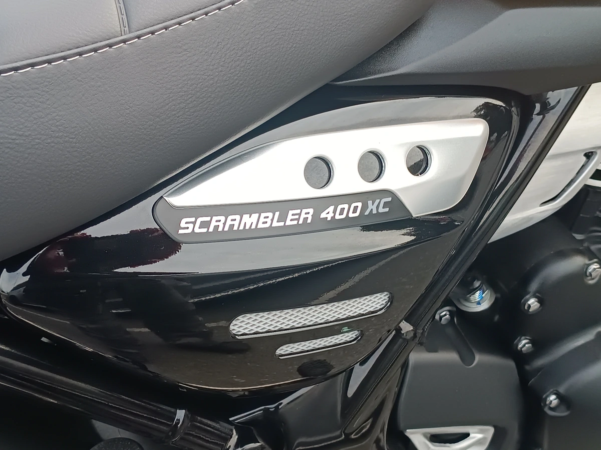 A Triumph Scrambler 400 vai ganhar uma nova versão: a 400 XC