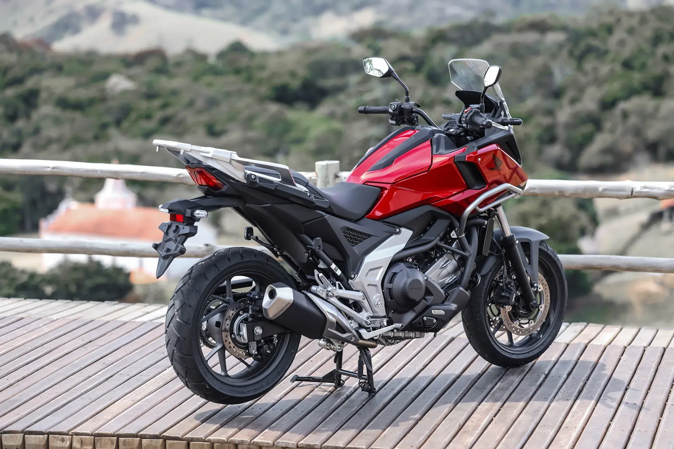 O controle de tração é item de série na Honda NC 750X - mas pode ser desligado