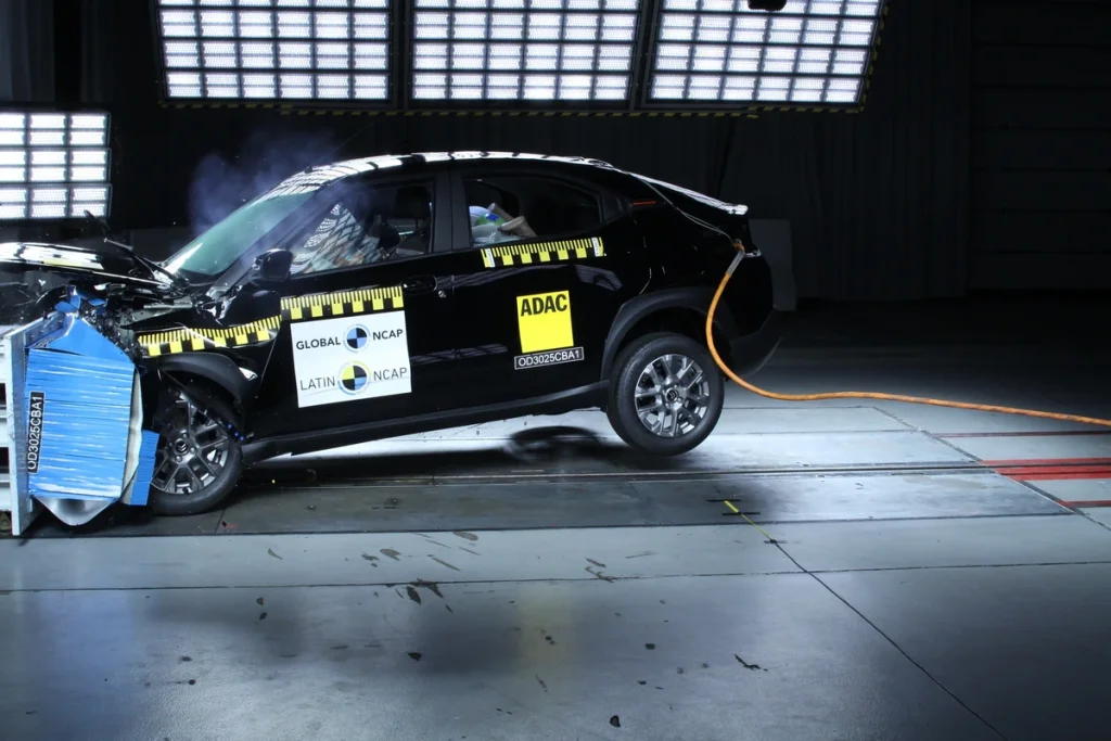 Stellantis divulgou nota sobre a nota 0 do Citroën Basalt nos testes de segurança do Latin NCAP
