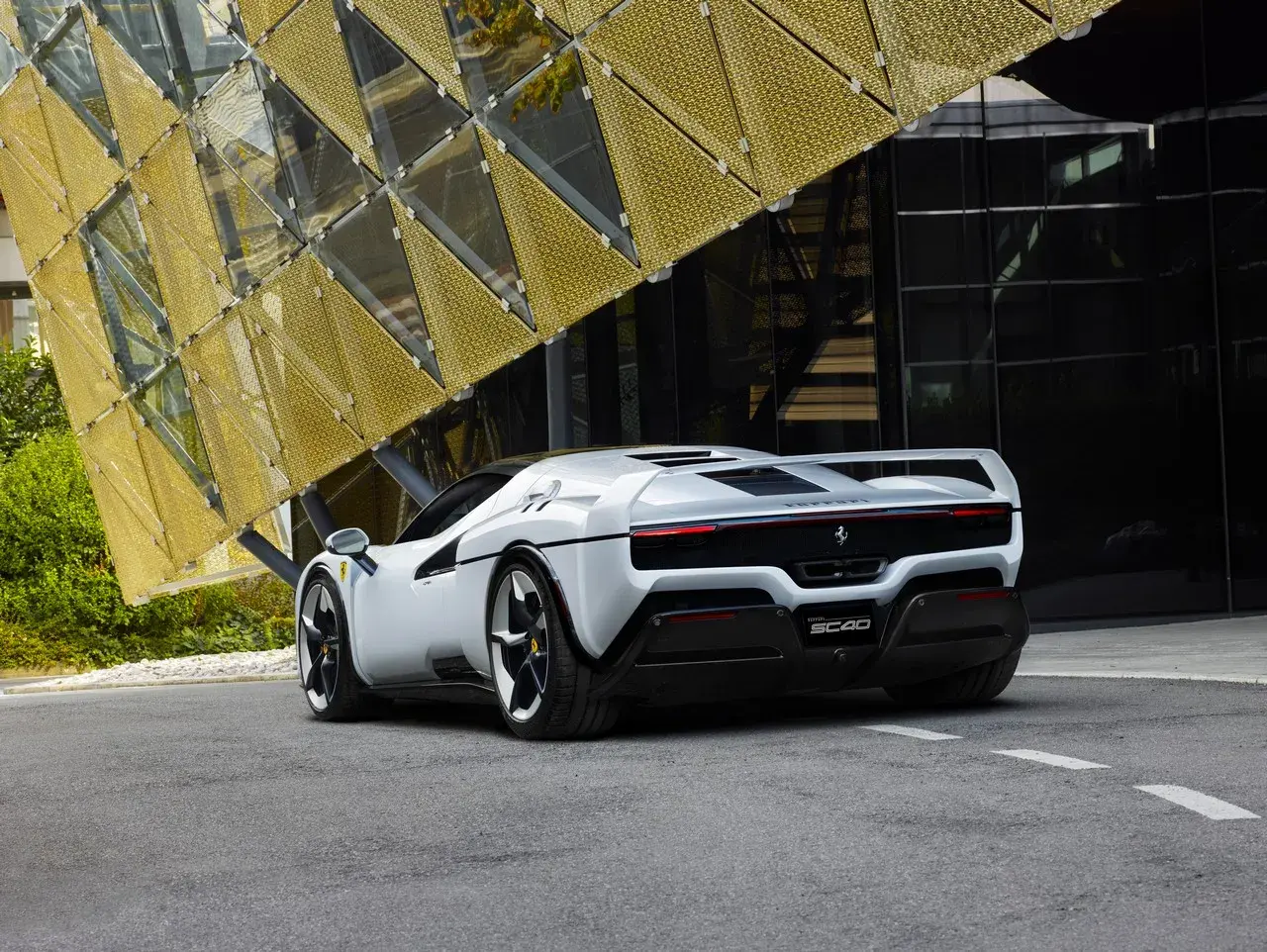 Ferrari SC40