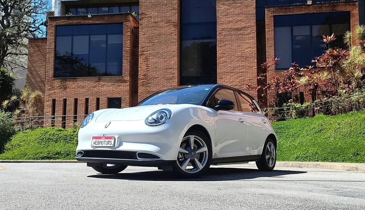 O que você precisa saber antes de comprar um carro elétrico