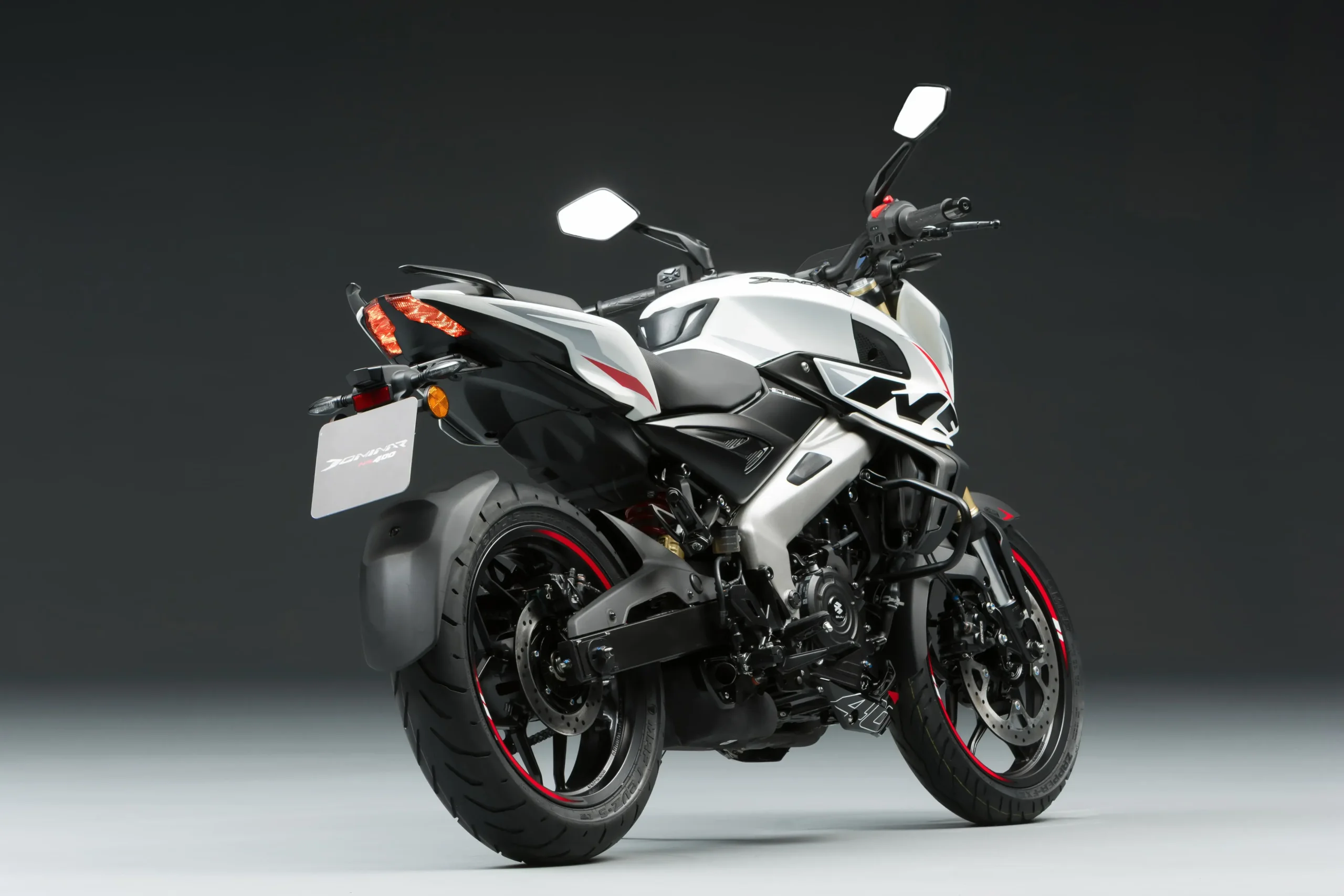 Bajaj Dominar Ns400z Pearl Metallic White Branca (2)