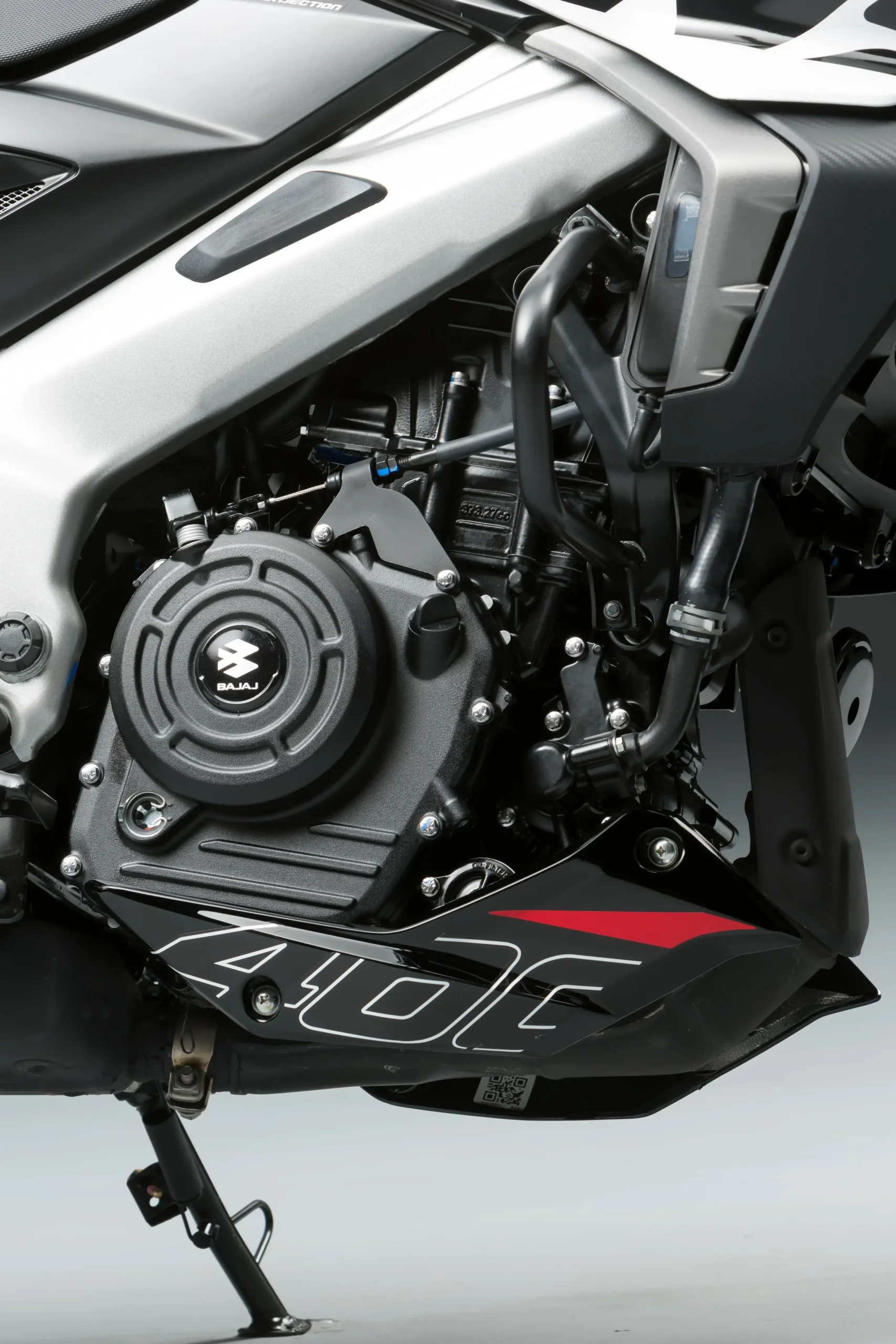 Bajaj Dominar Ns400z Pearl Metallic White Branca (3)