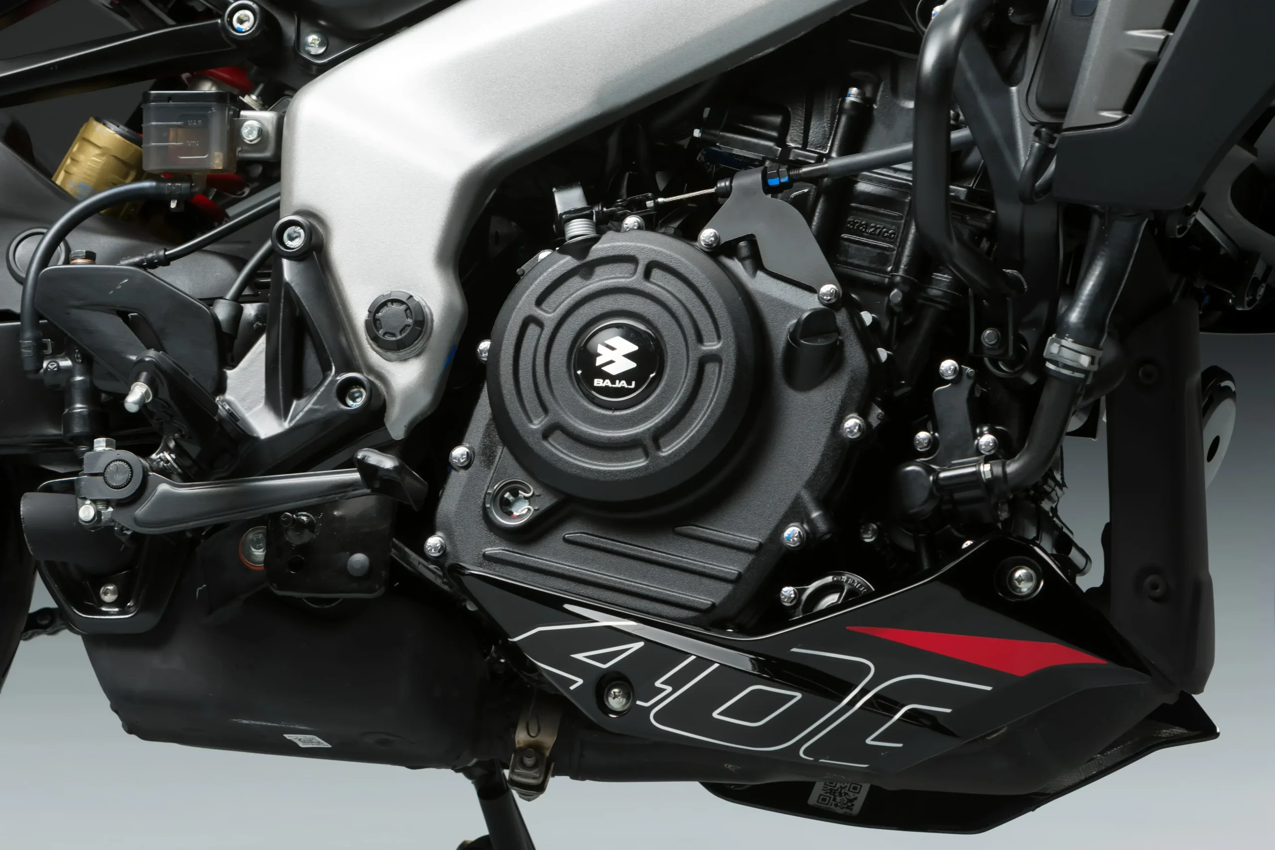 Bajaj Dominar Ns400z Pearl Metallic White Branca (4)