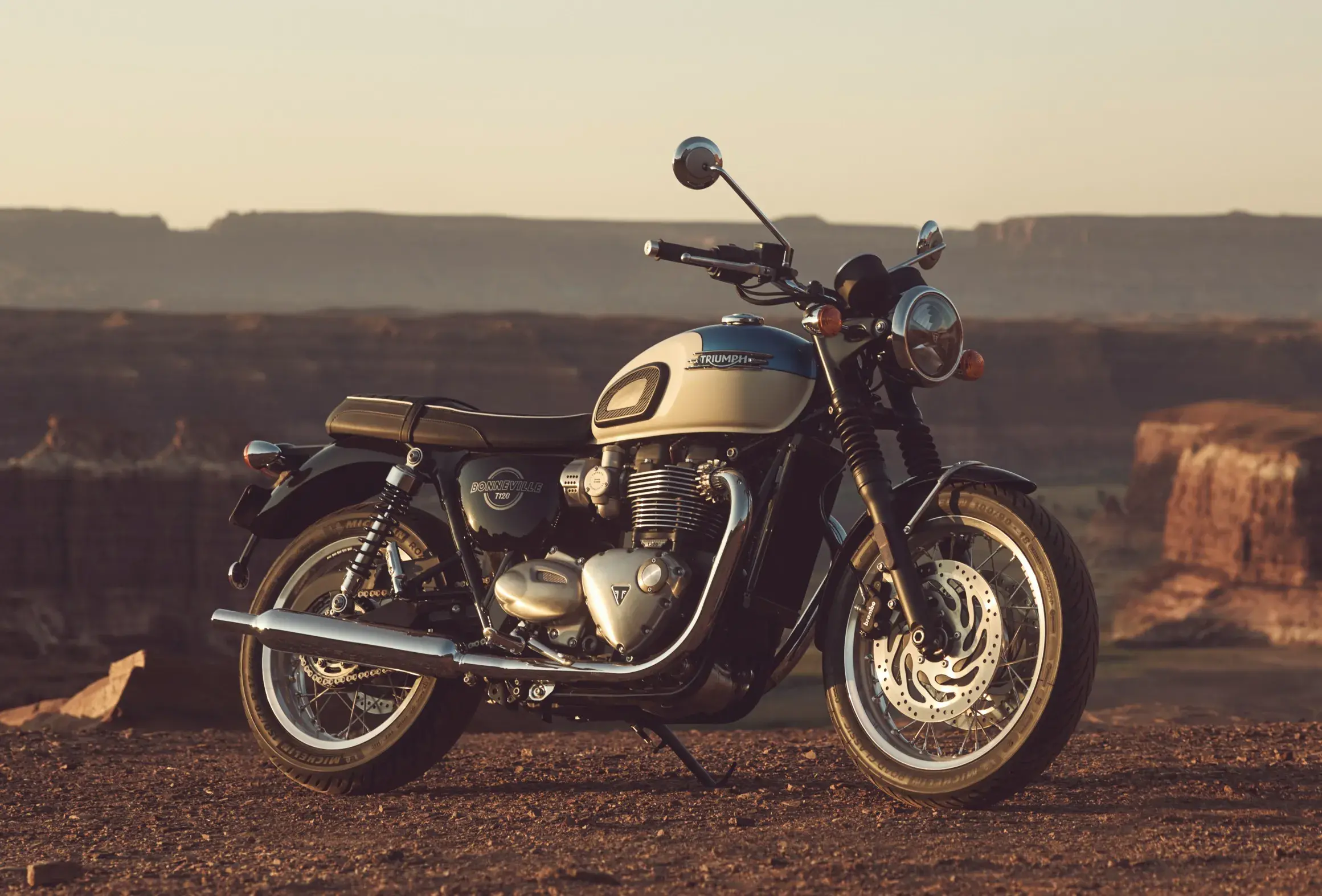 Triumph Bonneville T120 2