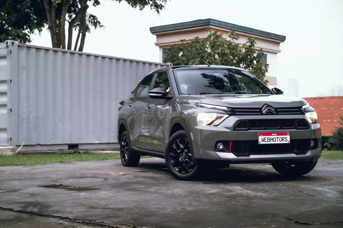 Citroën Basalt Dark Edition