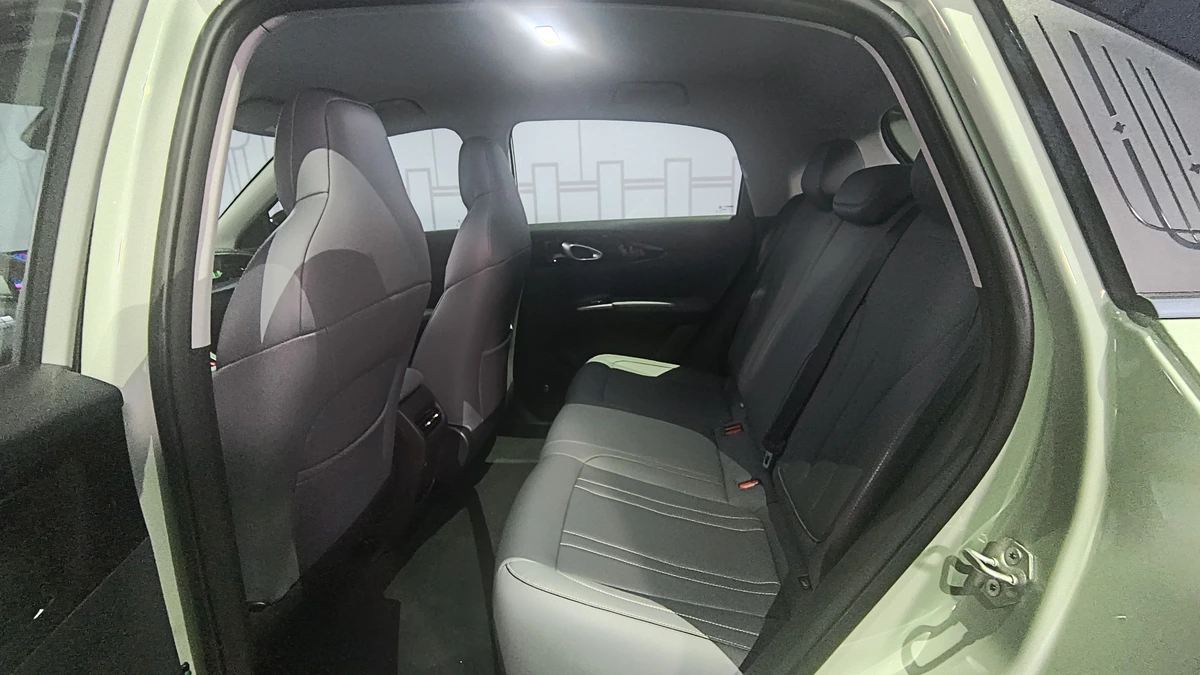 Geely EX2