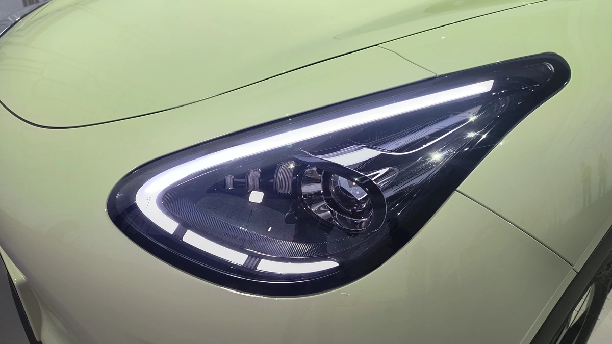Geely EX2