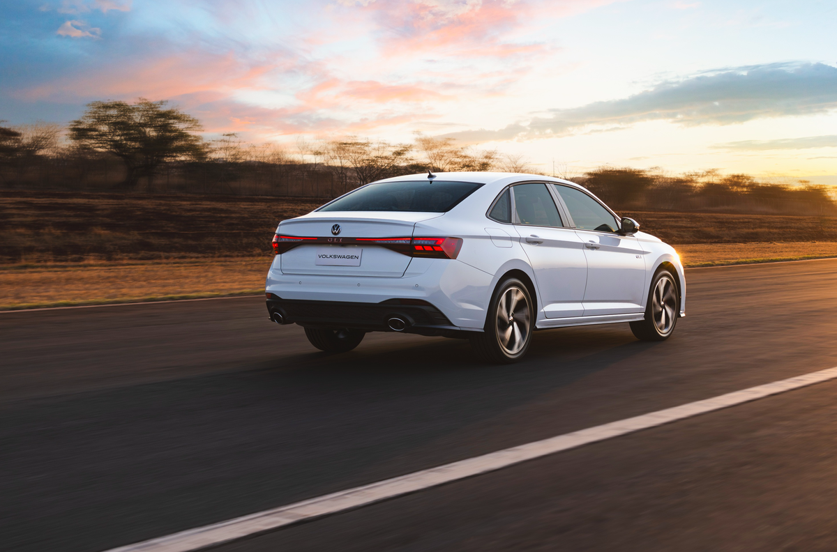 Jetta GLI chega em versão única por R$ 269.990