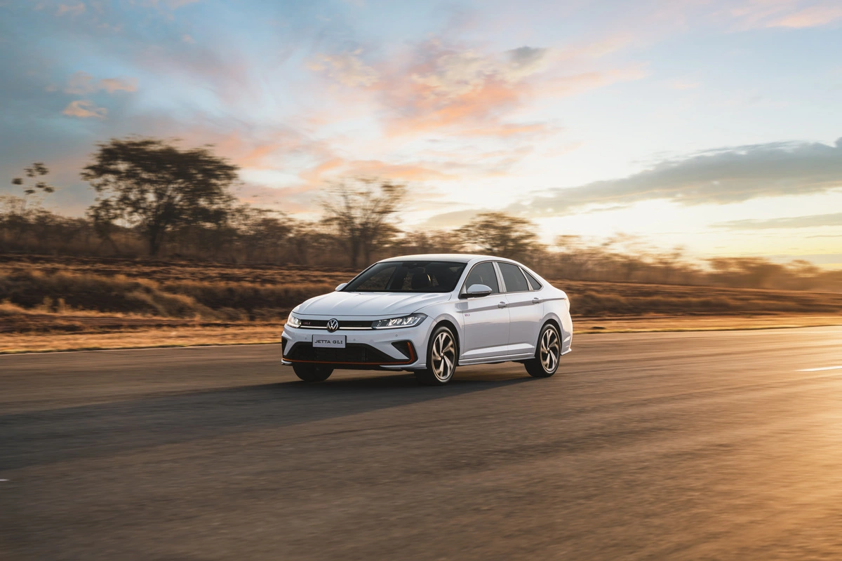 Jetta GLI chega em versão única por R$ 269.990