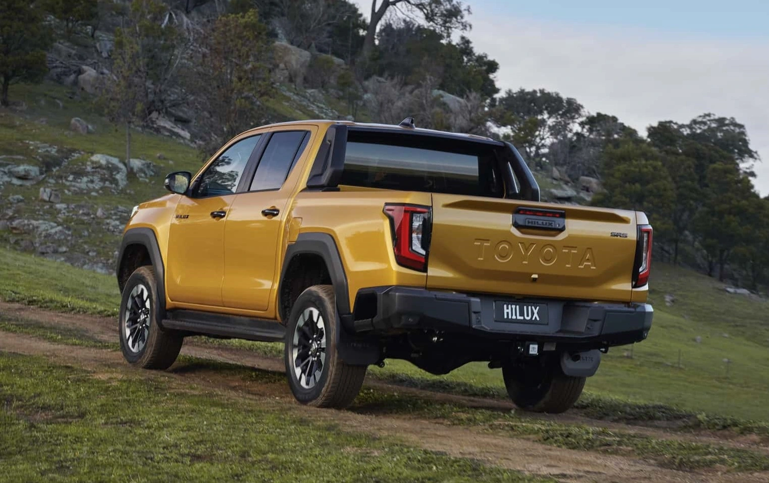 Toyota Hilux 2026 1