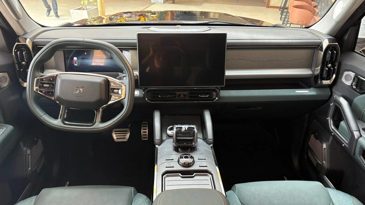 Jetour chega ao Brasil com três SUVs PHEV