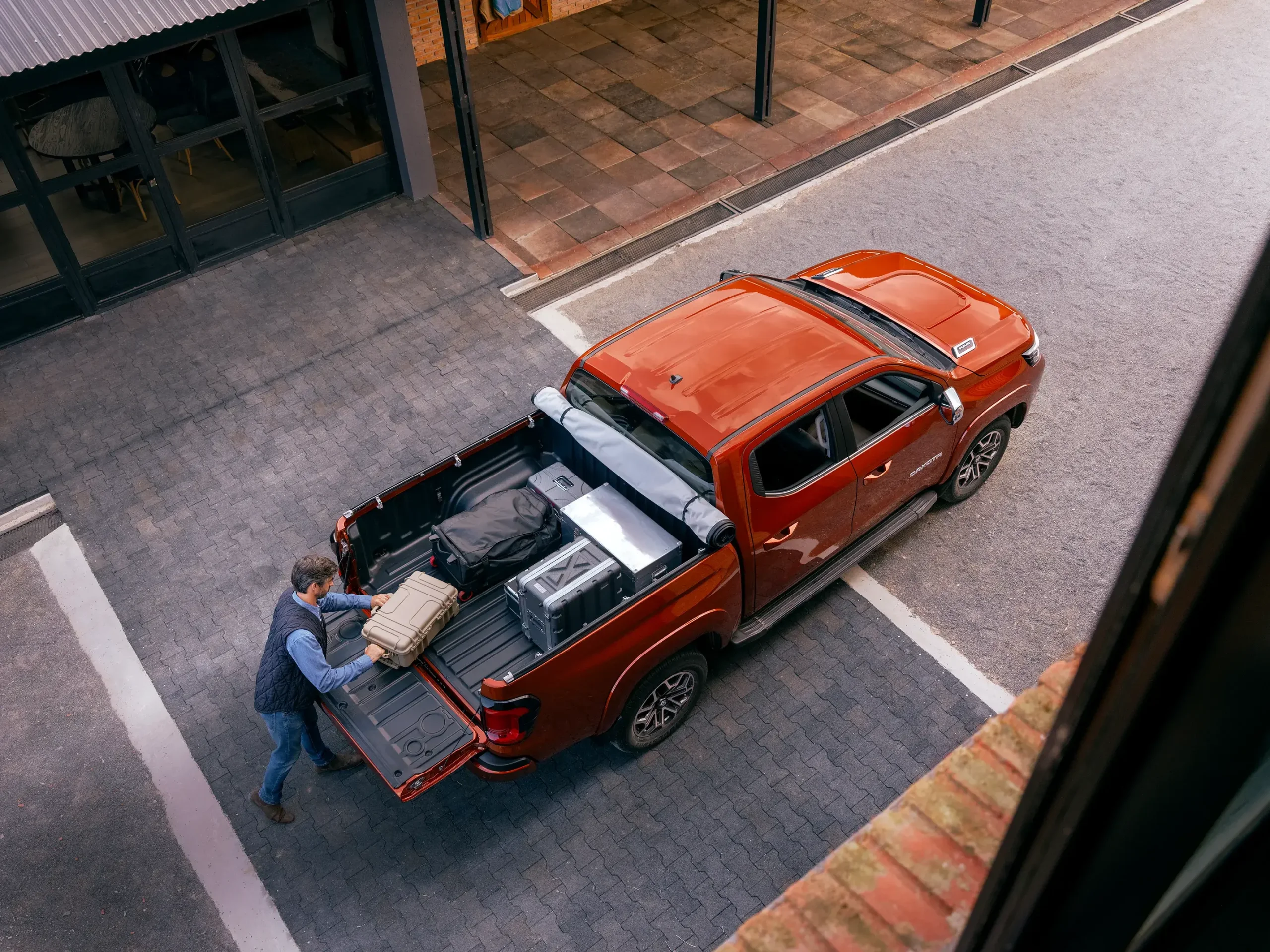 Ram Dakota Laramie 022