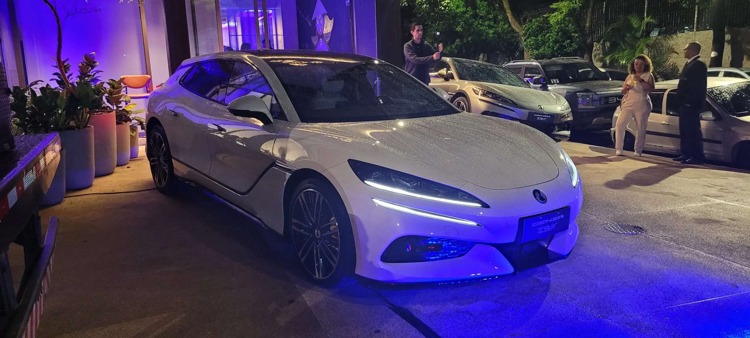 Denza Z9 GT 1