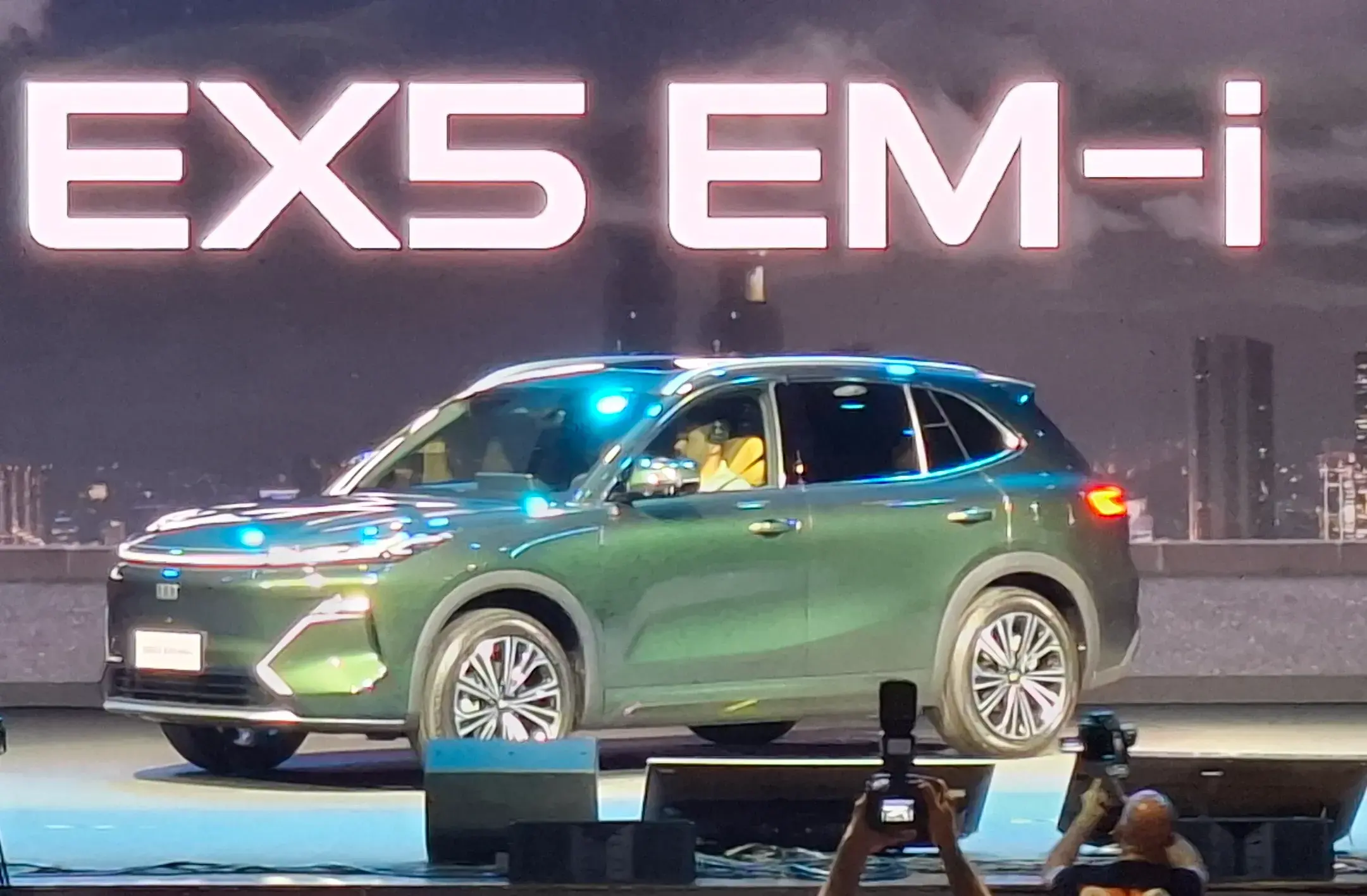 Geely Ex5 Híbrido é um dos carros que serão lançados no Brasil em 2026