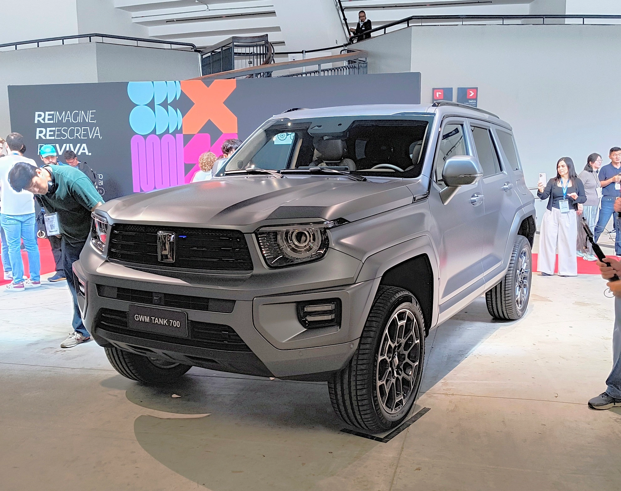 A GWM mostra o SUV Tank 700 no Salão de SP