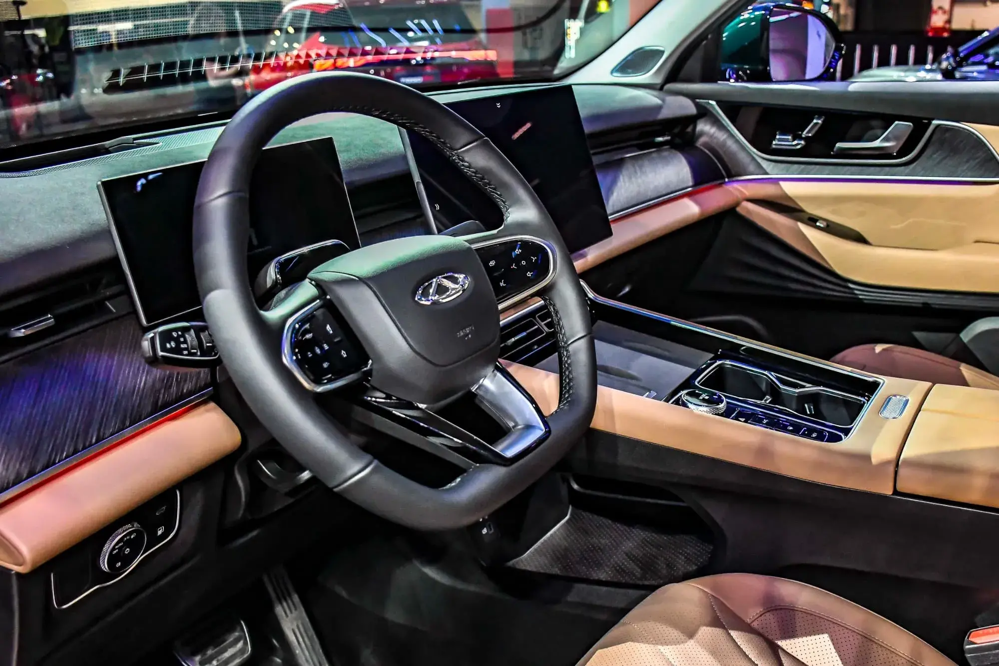 Saiba mais: 5 carros que roubaram a cena no 1ª dia de Salão do Automóvel 5 carros que ninguém esperava no Salão do Automóvel 5 carros que roubaram a cena no 2º dia de Salão do Automóvel Confira tudo sobre o Salão do Automóvel de São Paulo 2025 no WM1