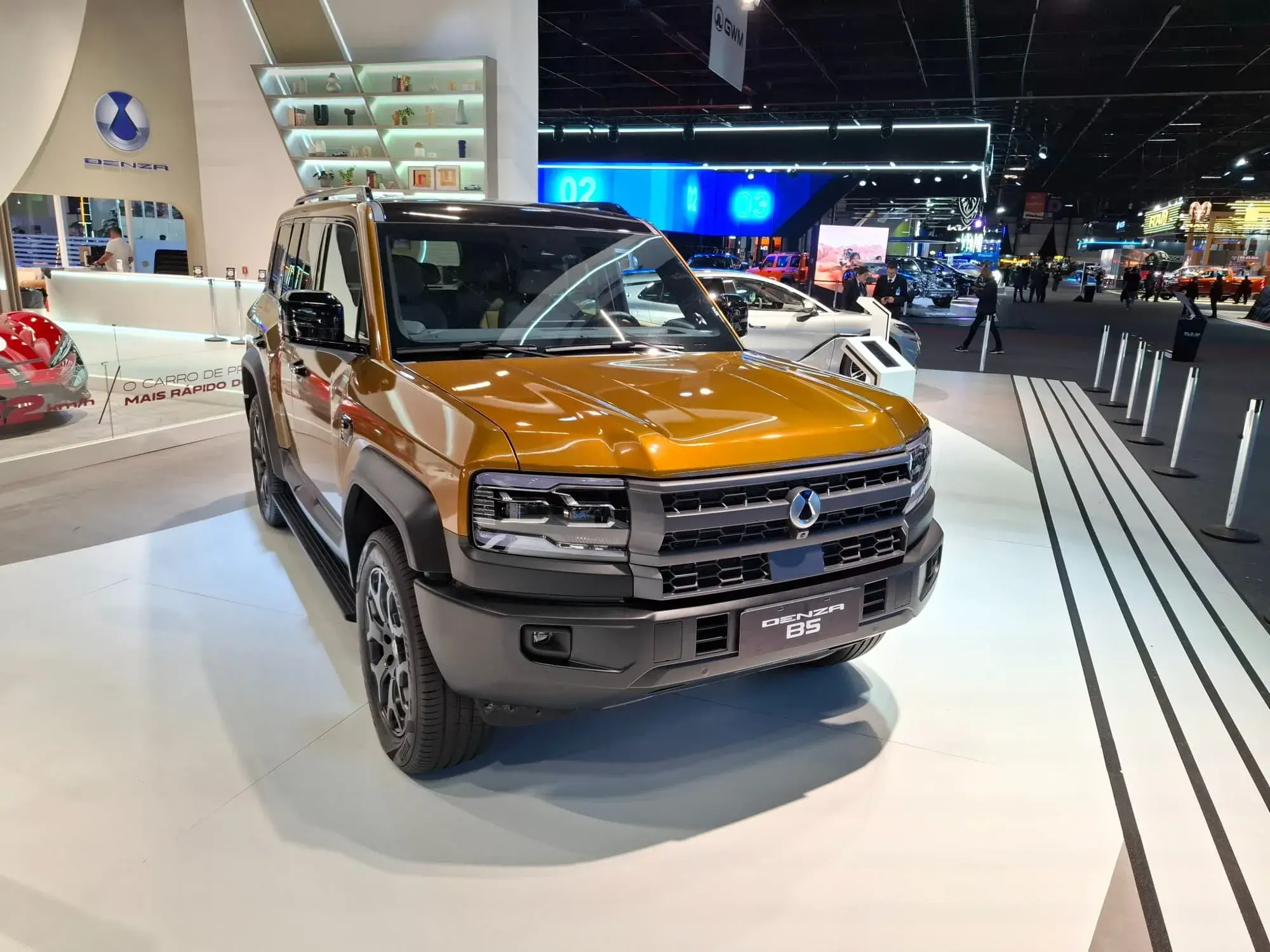 Byd Denza B5 (2)