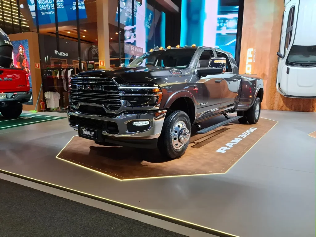 Ram 3500 Limited Longhorn Mega Cab Dually