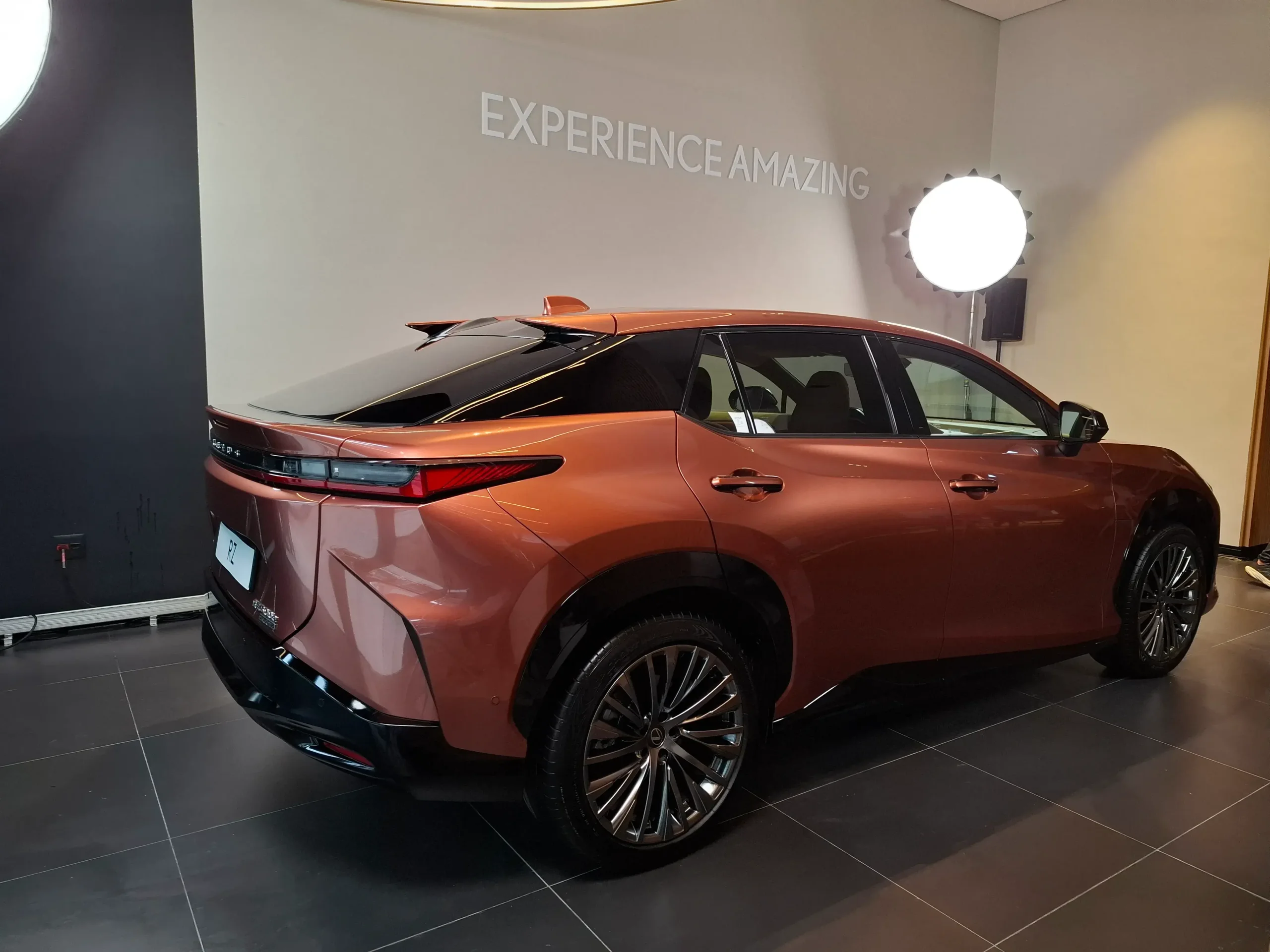 Lexus RZ 500e