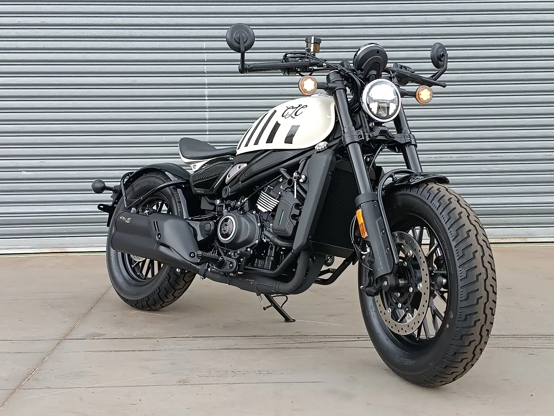 Cfmoto Bobber 450 (9)