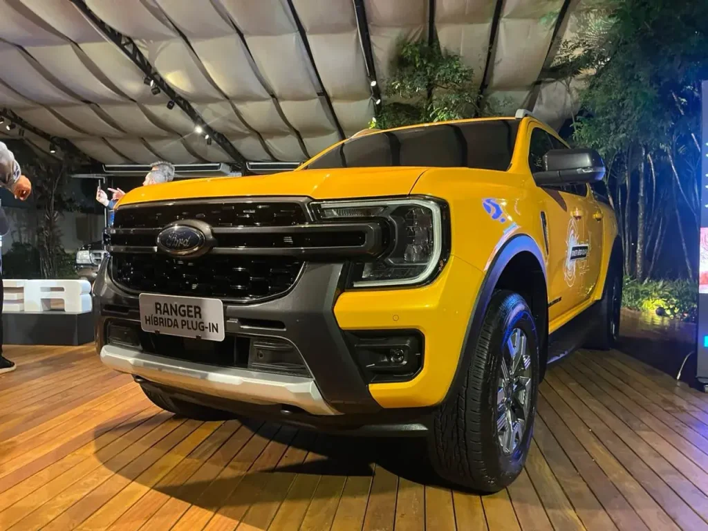 Ford Ranger Híbrida plug-in está confirmada para o Brasil