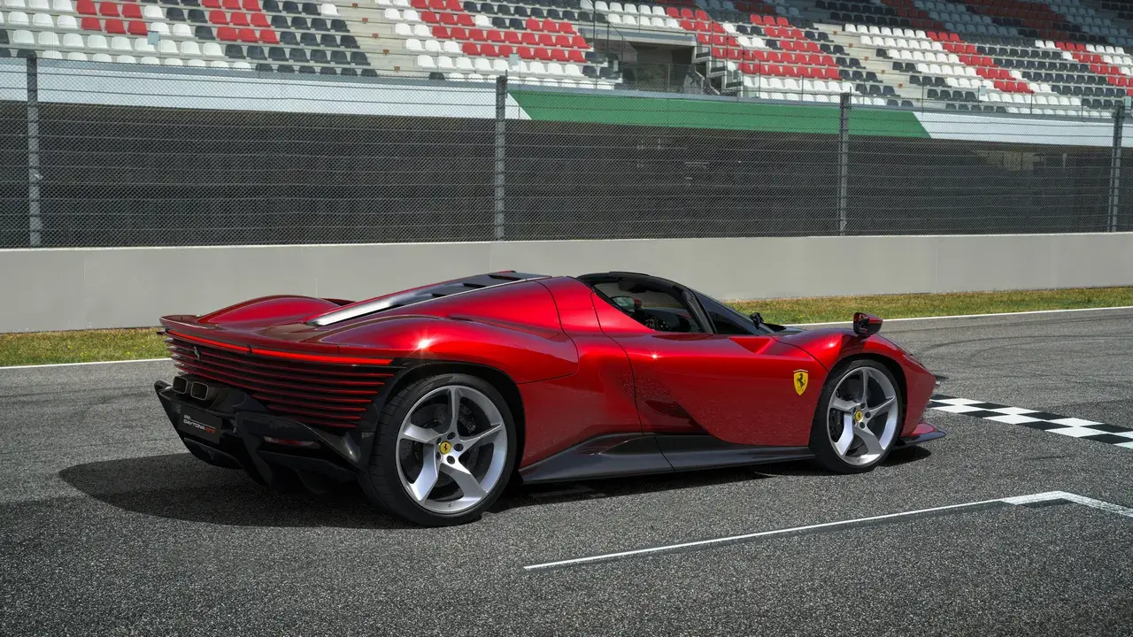 Ferrari Daytona Sp3 (2)
