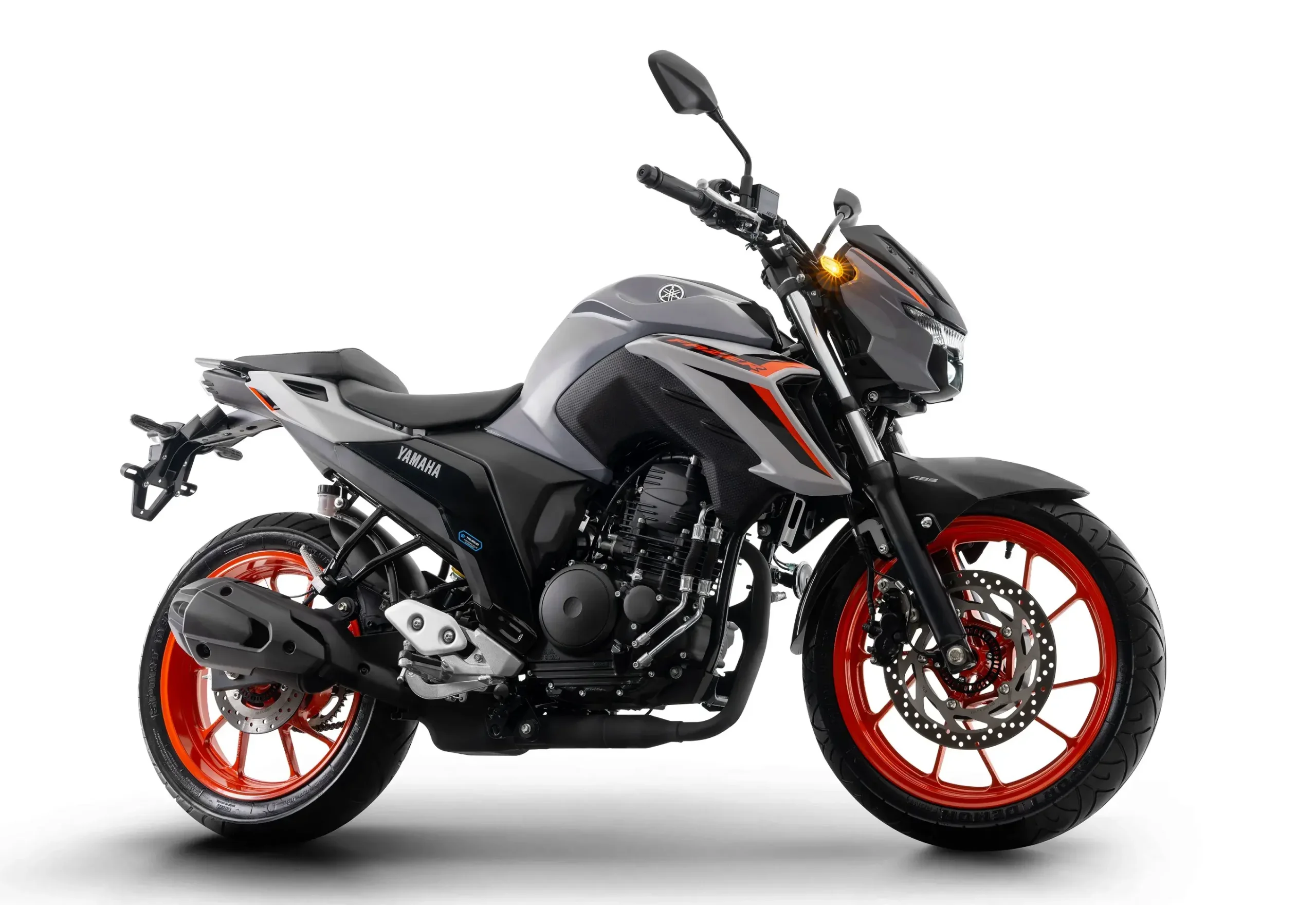 A Yamaha Fazer FZ25 Connected chega à linha 2026 com novas cores