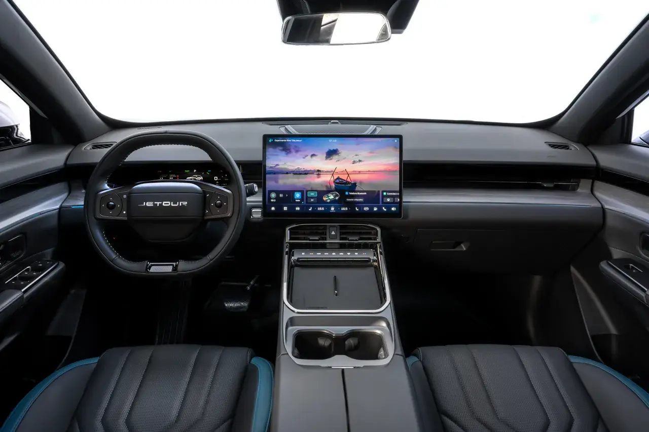 Jetour S06 (37)