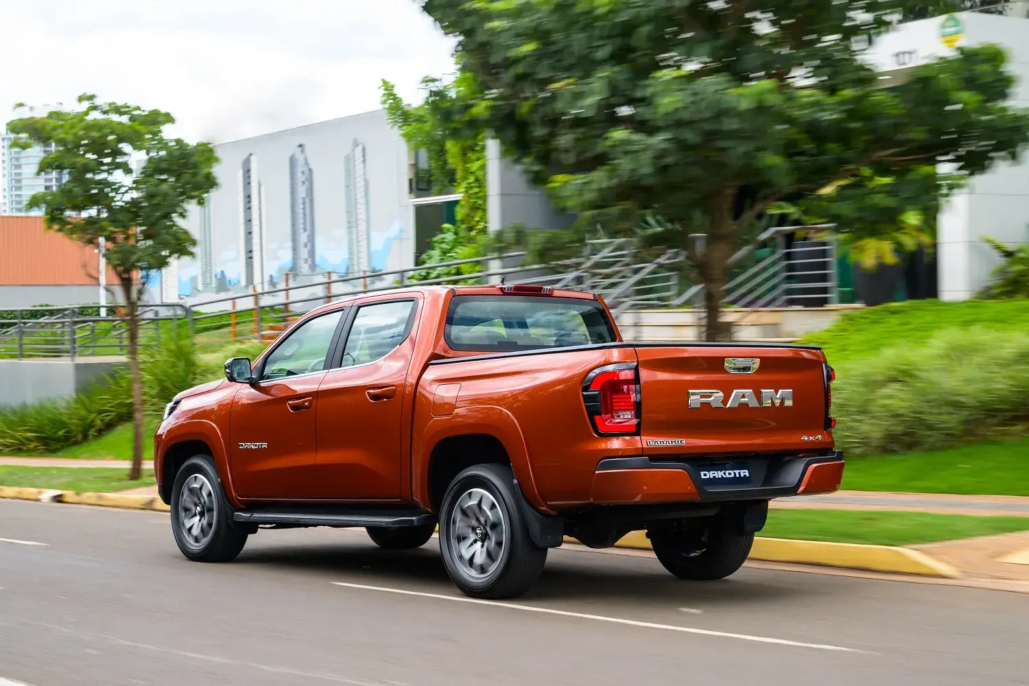 Ram Dakota Laramie 2026
