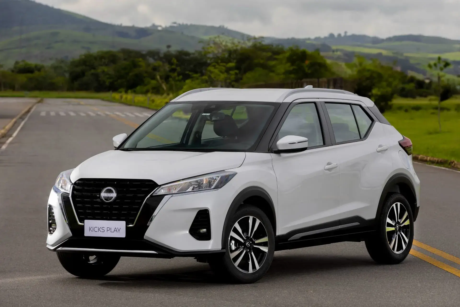 Nissan Kicks Play tem descontão e pode ser oportunidade de bom negócio