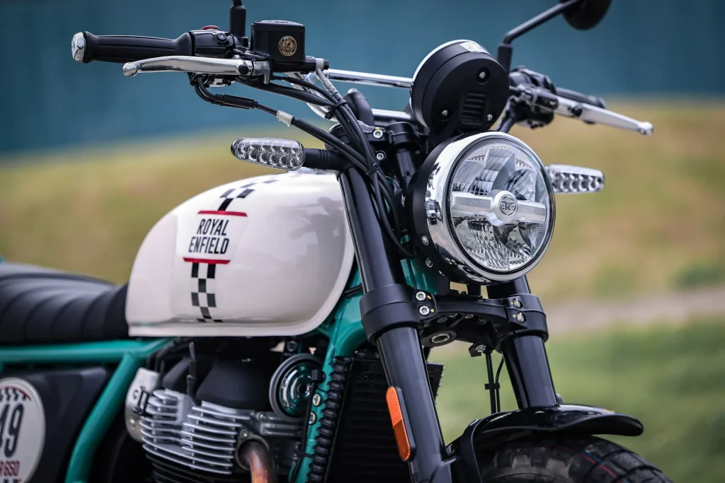 Royal Enfield Bear 650 Detalhes (8)