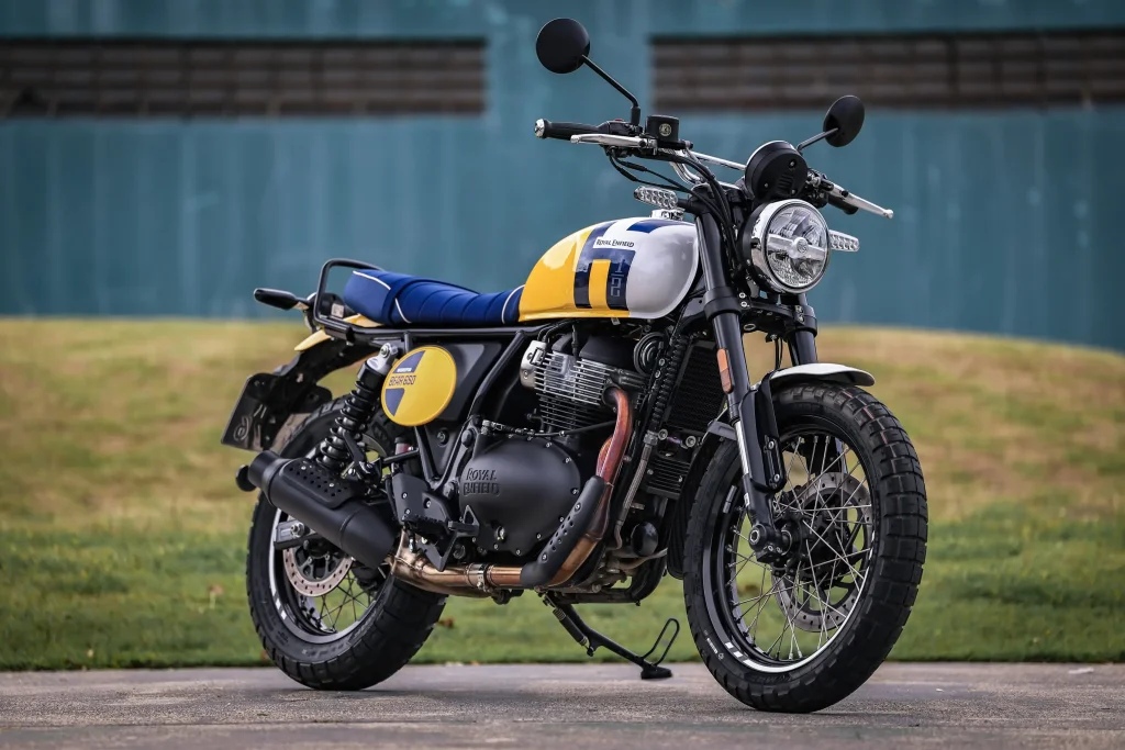 Royal Enfield Bear 650 Estáticas (3)