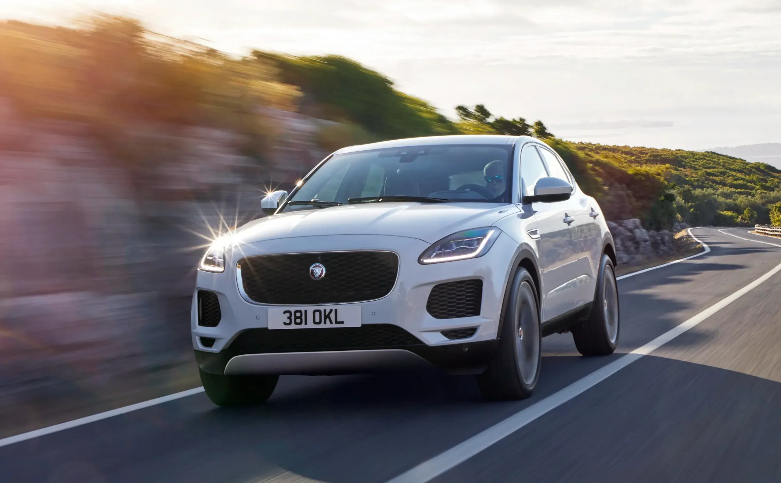 Jaguar E Pace 63
