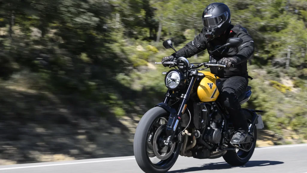 Triumph Trident 660 2026 Pilotagem 3