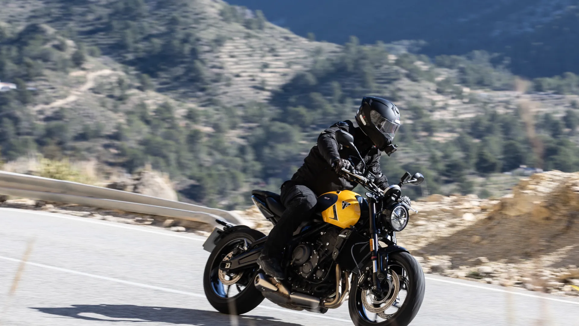 Triumph Trident 660 2026 Pilotagem 2