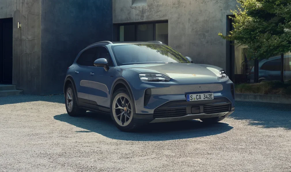 Porsche Cayenne S Electric 2
