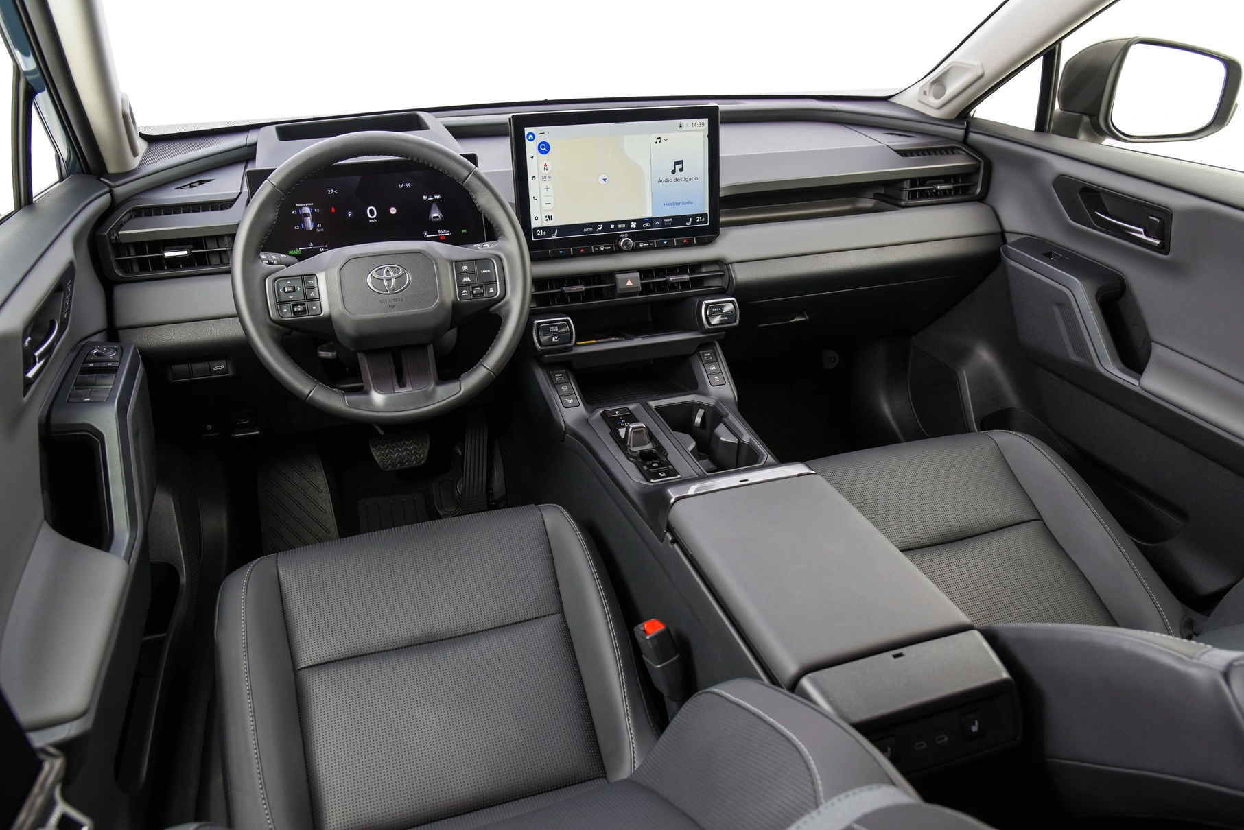 Novo RAV4, SUV médio da Toyota mais vendido do mundo, chega ao Brasil em maio de 2026