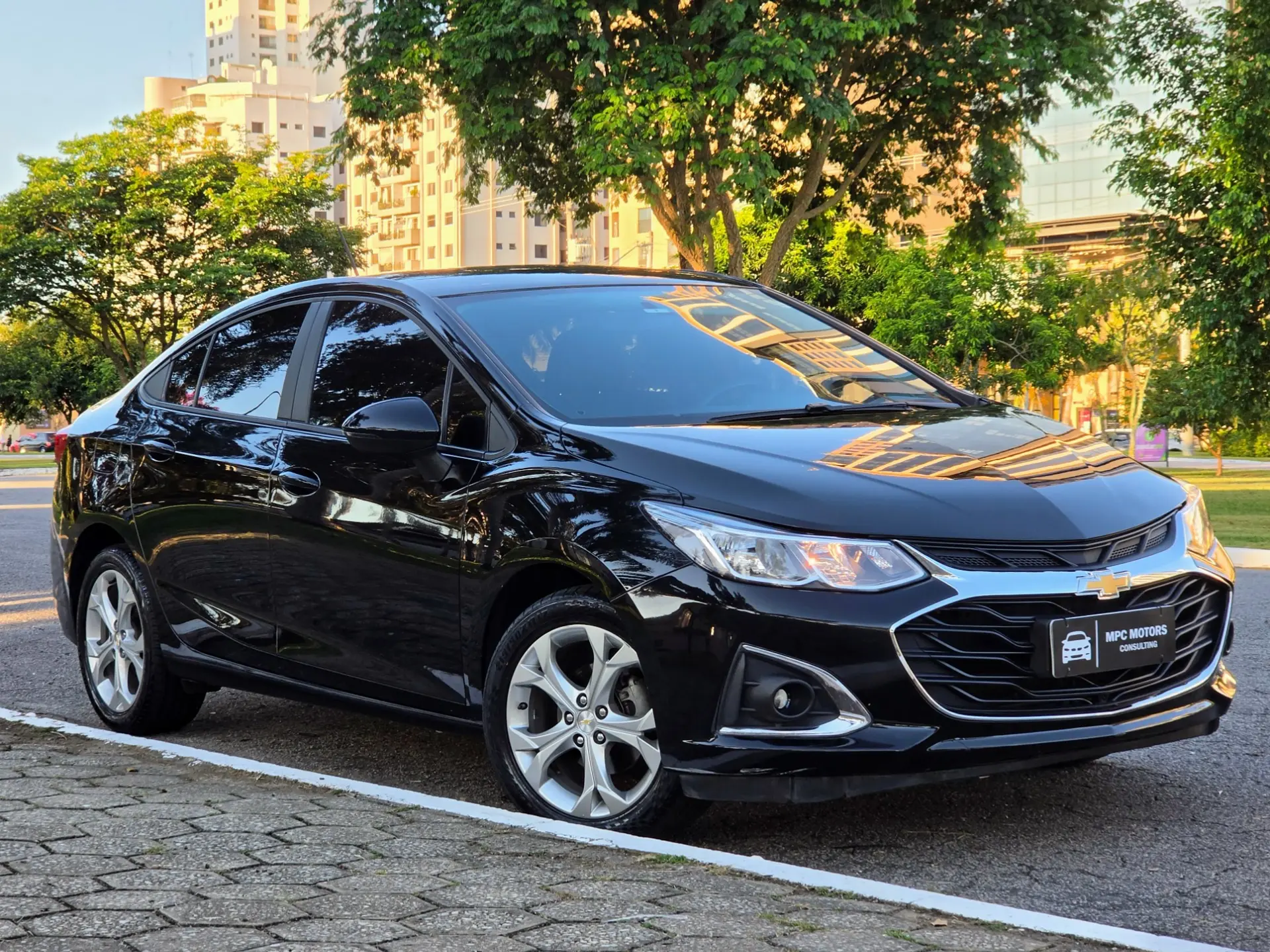 5 sedãs para quem não suporta SUV