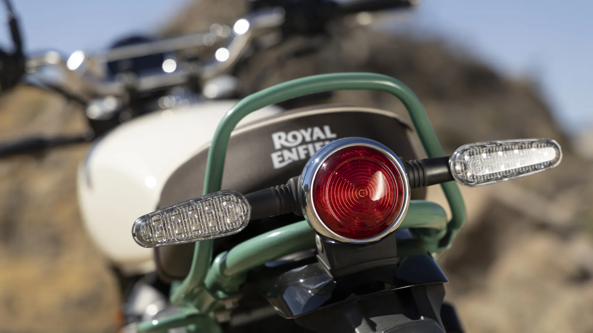 Royal Enfield Bear 650 Traseira Wm1