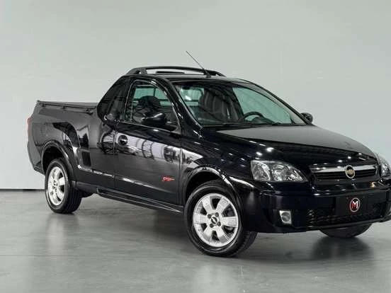 Chevrolet Montana Ate 60 Mil Preto