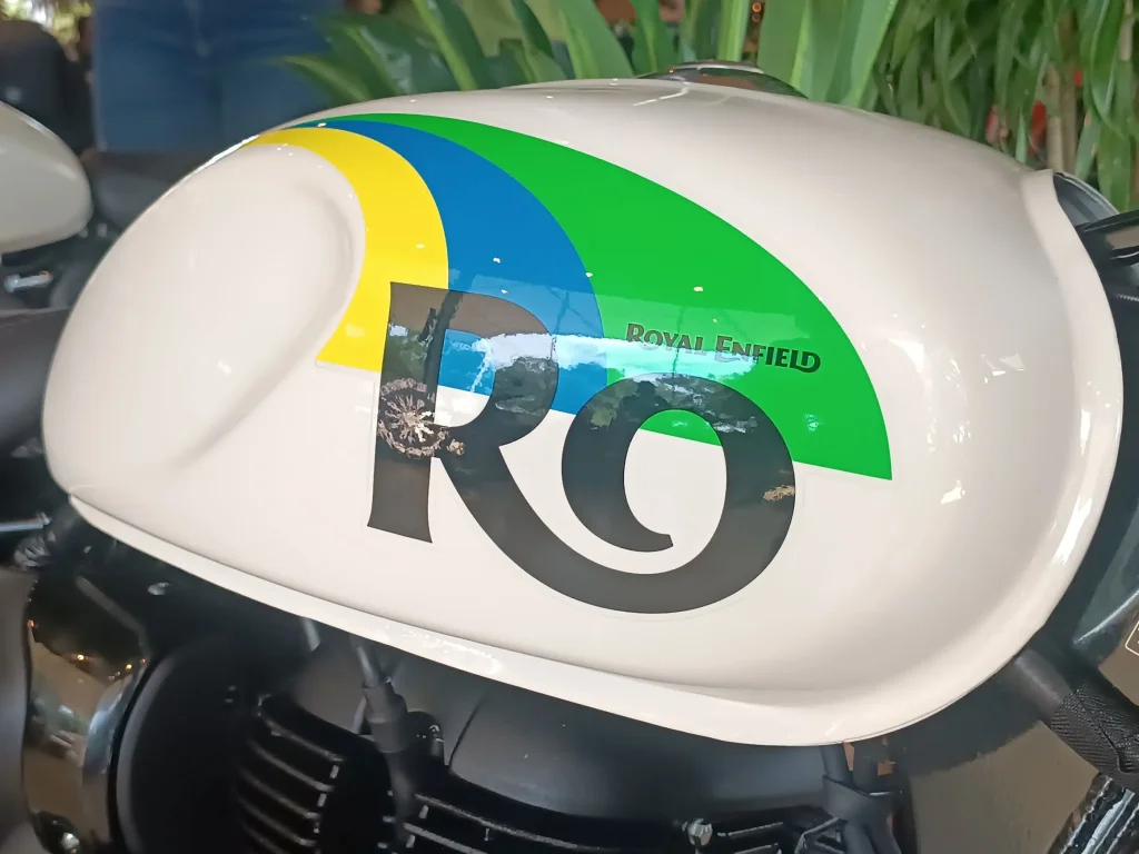 Royal Enfield Hunter 350 Brazil White (2)